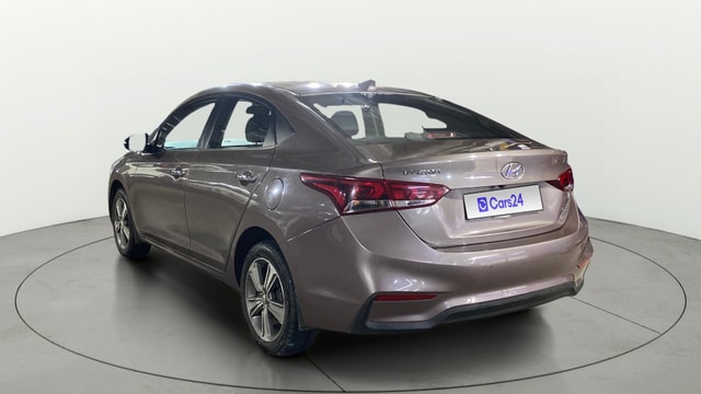 View Hyundai Verna Image 2 Used Hyundai Verna Image 2
