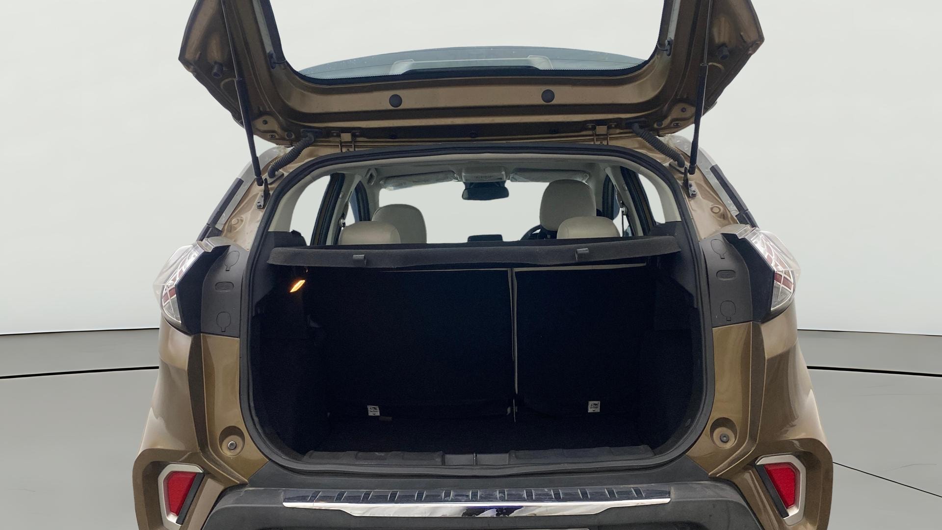 View 2022 Tata Nexon Revotron XE Image 39 Used 2022 Tata Nexon Revotron XE Image 39