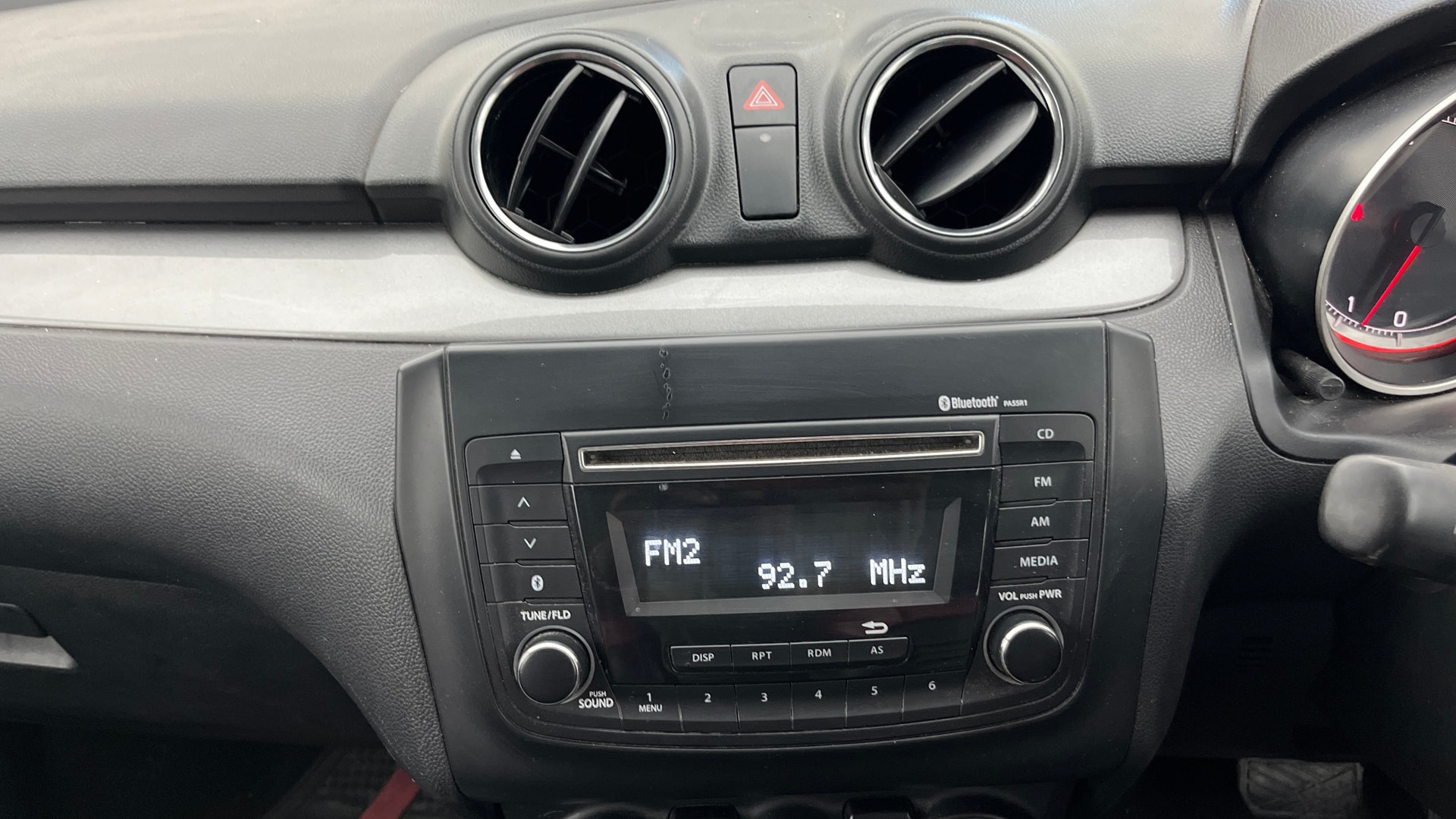 View 2018 Maruti Suzuki 1000 Base Variant Image 17 Used 2018 Maruti Suzuki 1000 Base Variant Image 17
