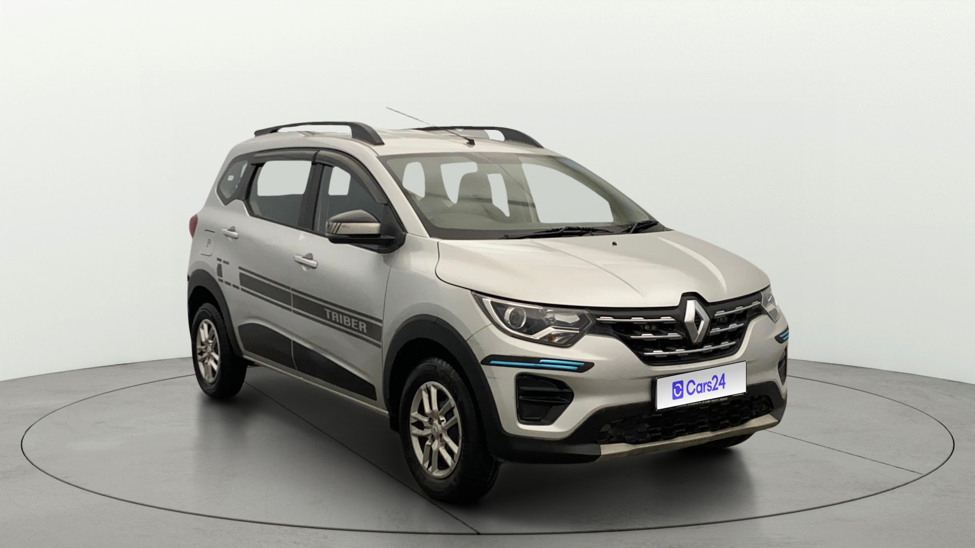 View 2024 Renault Triber RXT Image 23 Used 2024 Renault Triber RXT Image 23
