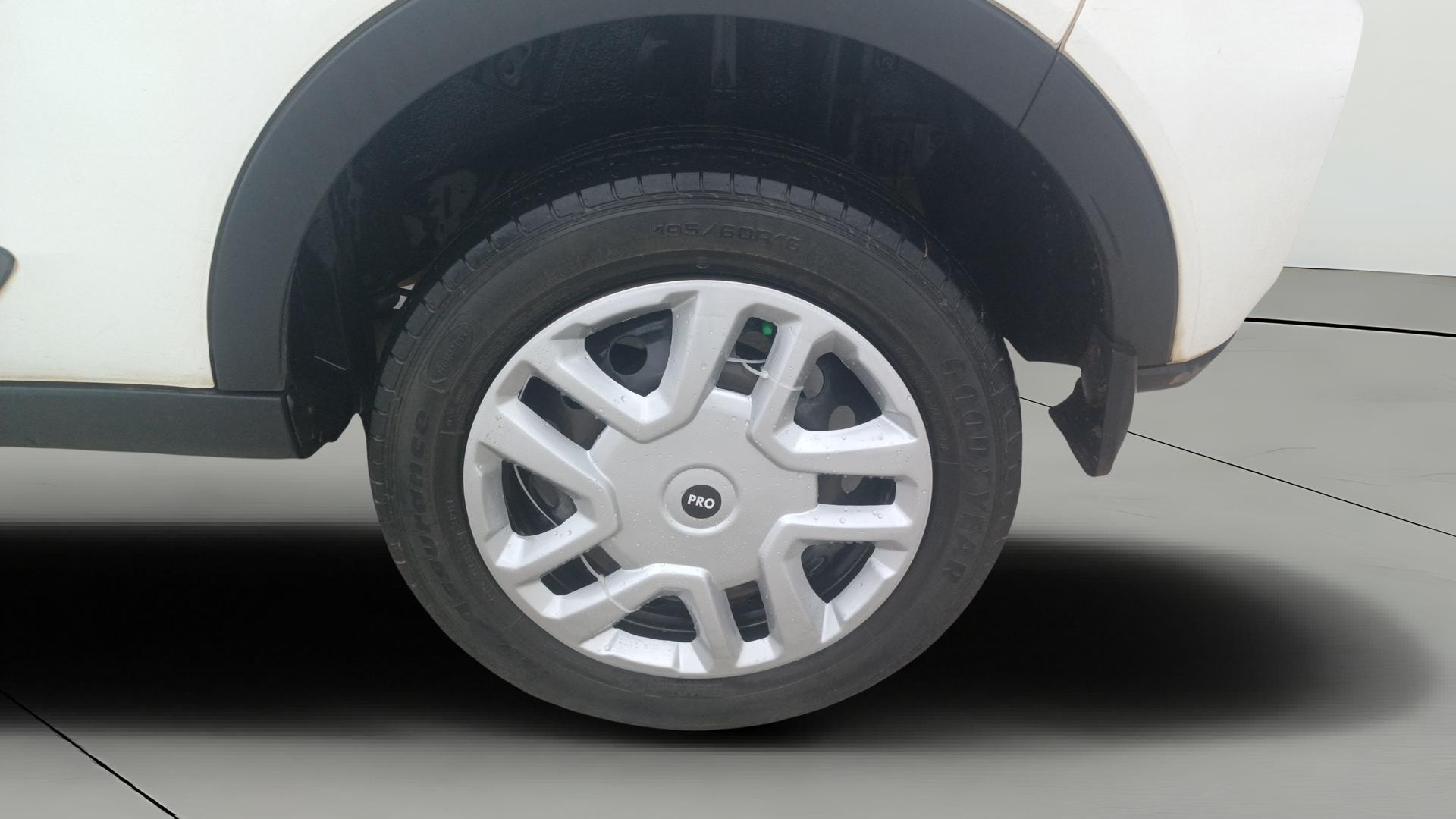 View 2020 Tata Nexon Revotron XM Image 11 Used 2020 Tata Nexon Revotron XM Image 11