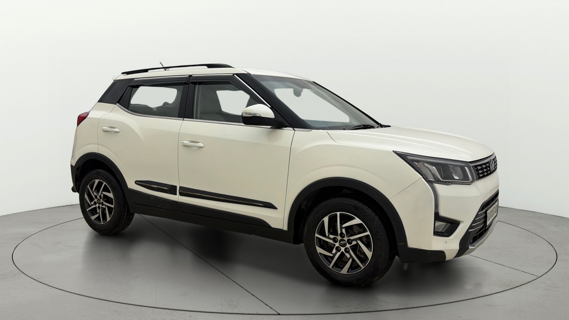 Used 2022 Mahindra XUV300 Used 2022 Mahindra XUV300