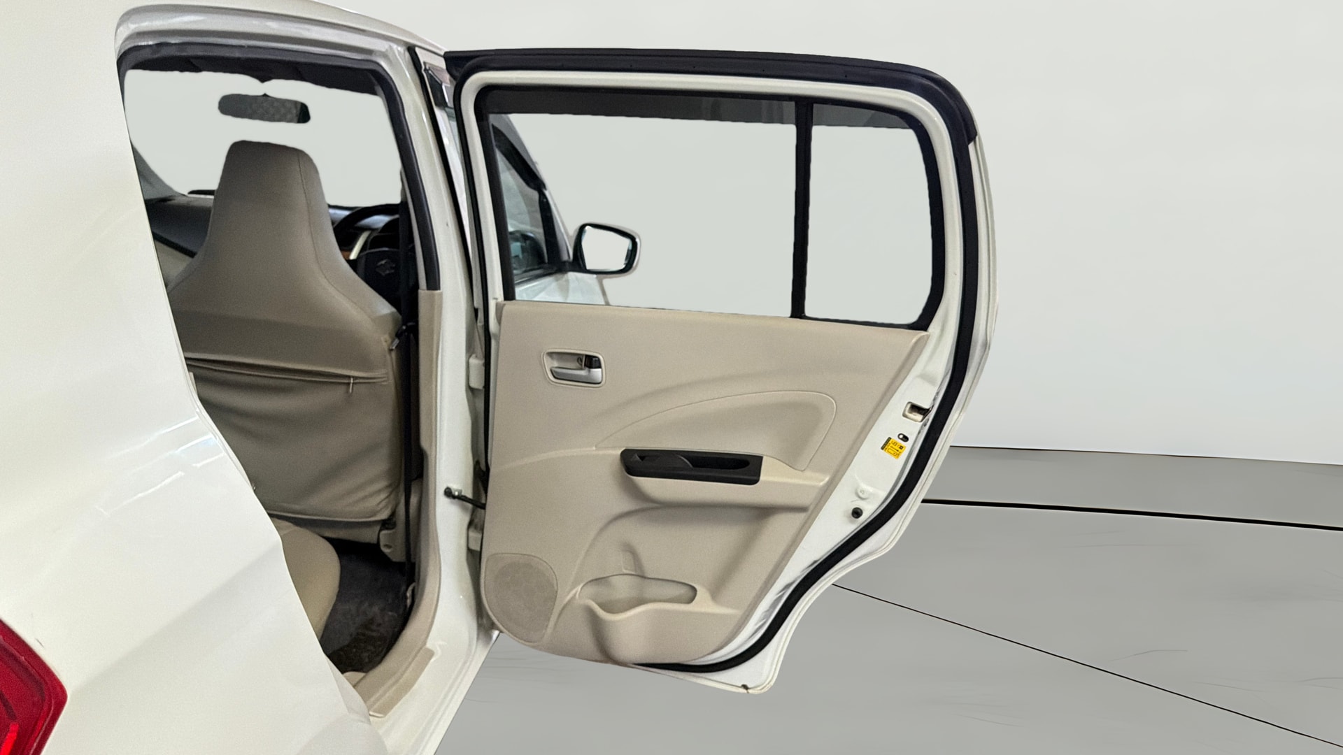 View 2020 Maruti Suzuki 1000 Base Variant Image 7 Used 2020 Maruti Suzuki 1000 Base Variant Image 7