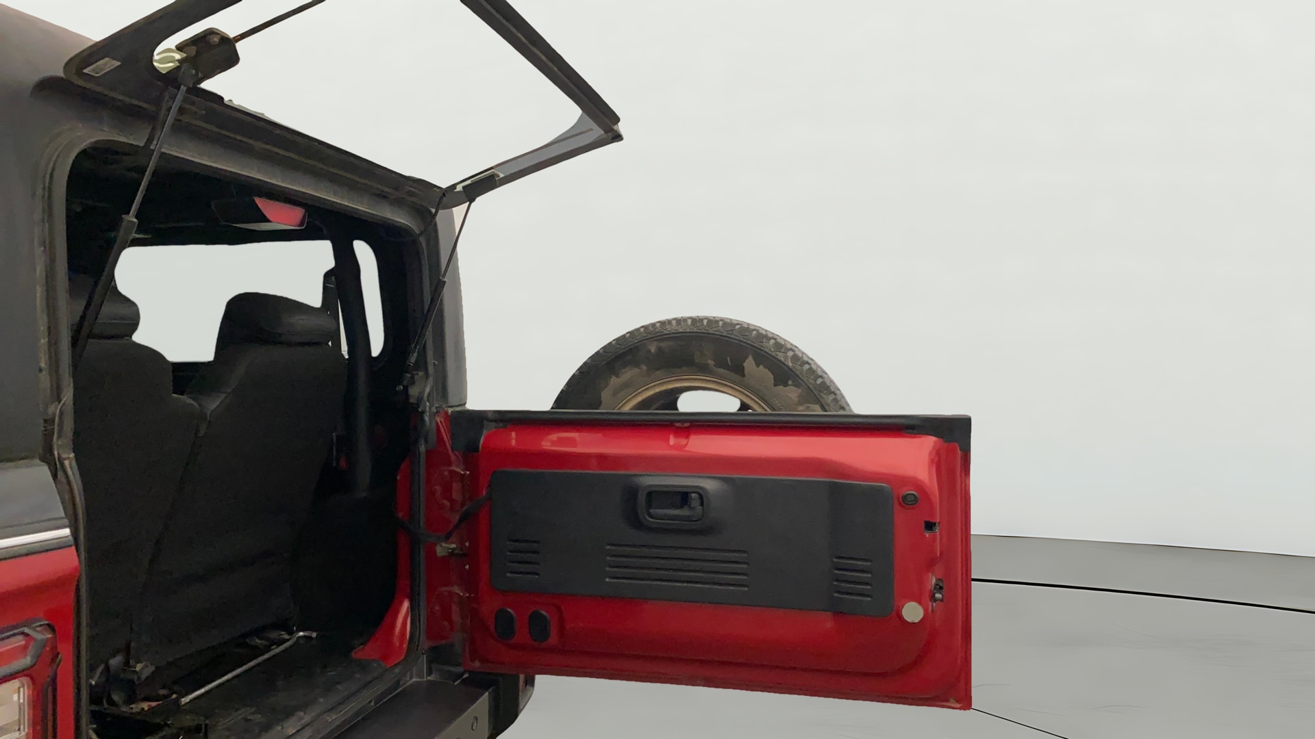View 2021 Mahindra Thar AX Standard Manual Soft Top 6 Seater Image 31 Used 2021 Mahindra Thar AX Standard Manual Soft Top 6 Seater Image 31