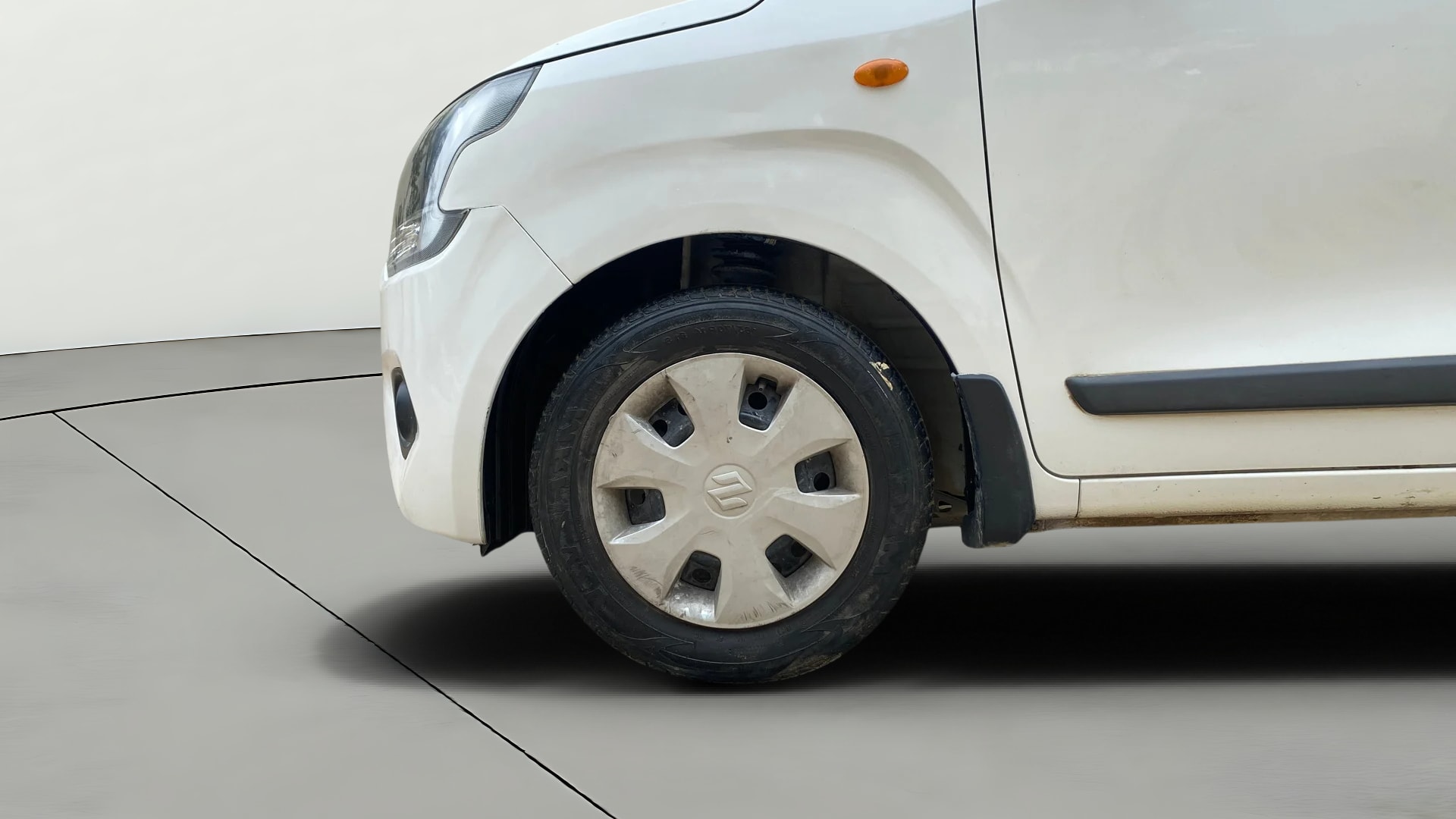 View 2022 Maruti Suzuki 1000 Base Variant Image 28 Used 2022 Maruti Suzuki 1000 Base Variant Image 28