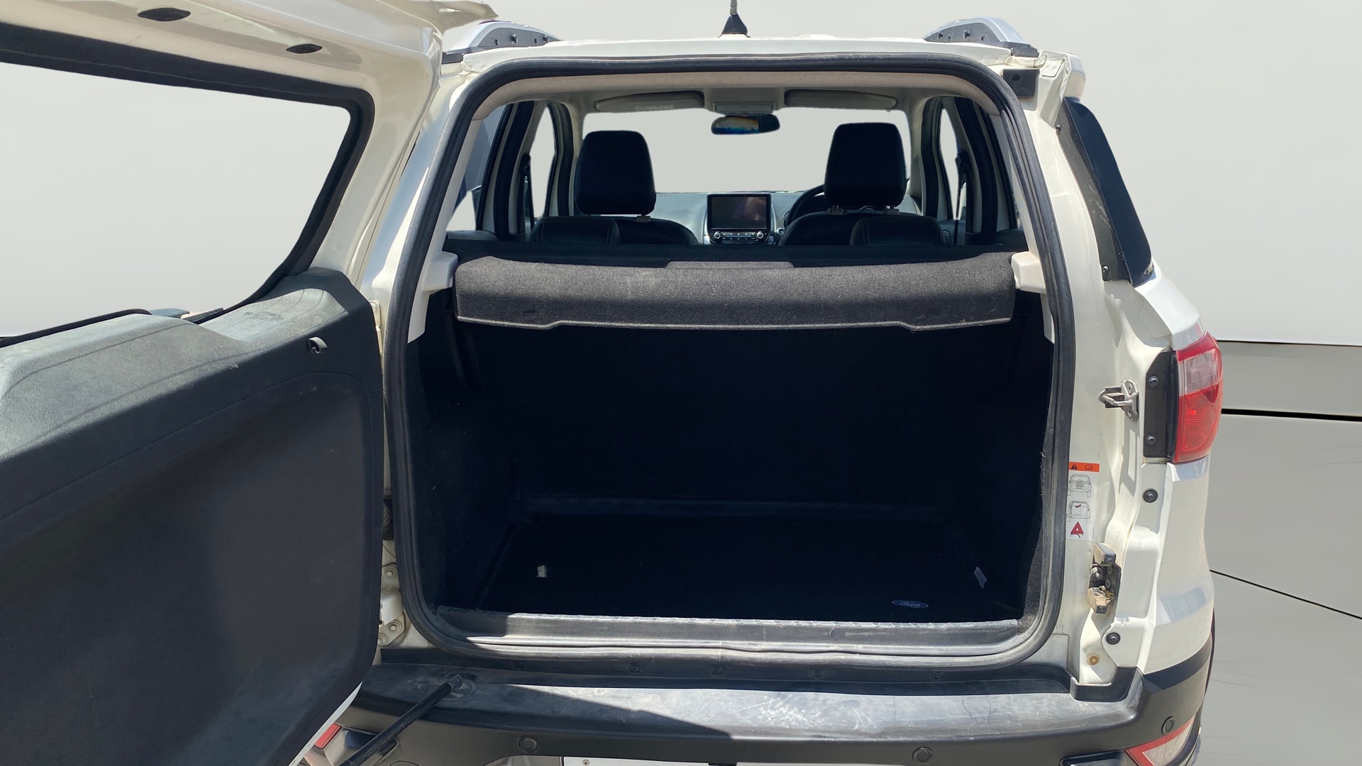 View 2021 Ford EcoSport 1.5 TDCi Diesel Ambiente BS IV Image 39 Used 2021 Ford EcoSport 1.5 TDCi Diesel Ambiente BS IV Image 39