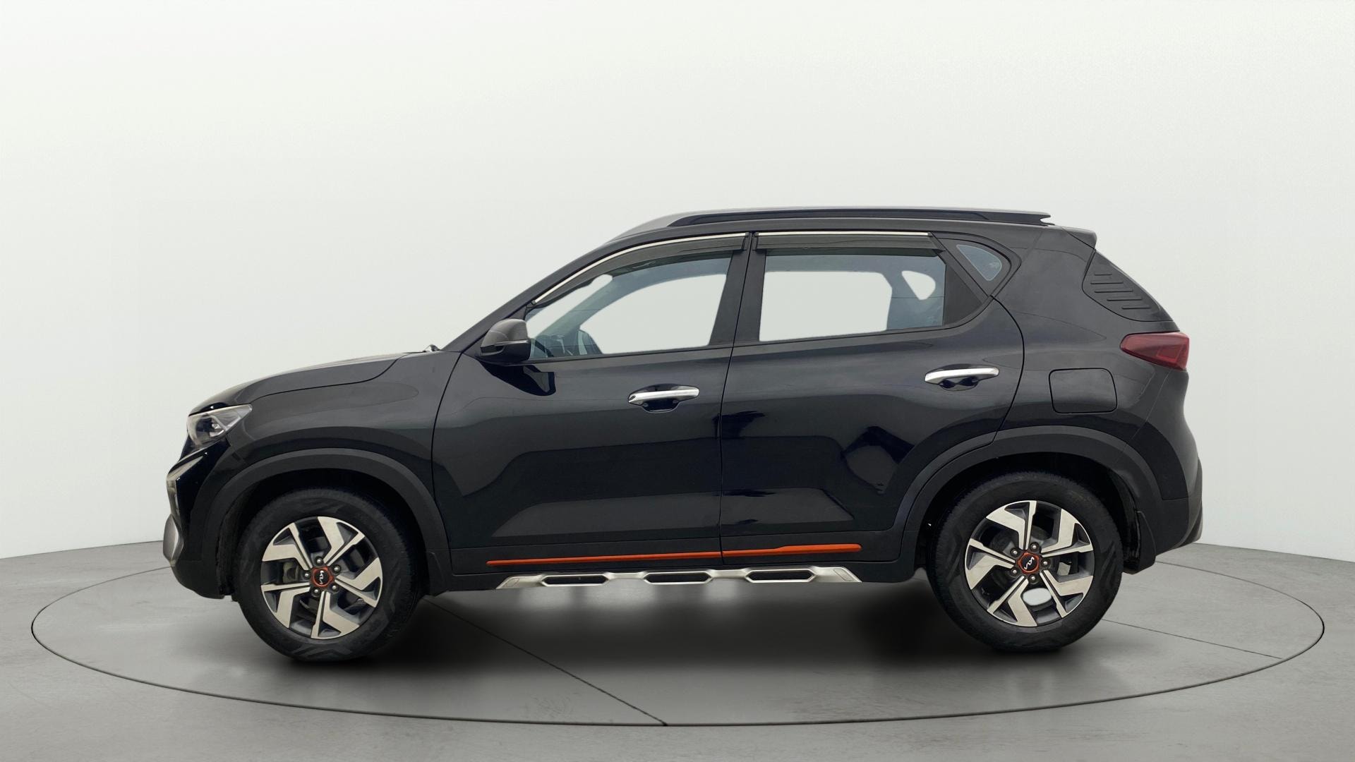 View 2023 Kia Sonet HTE Petrol Image 6 Used 2023 Kia Sonet HTE Petrol Image 6