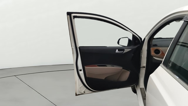 View Hyundai Xcent Image 31 Used Hyundai Xcent Image 31