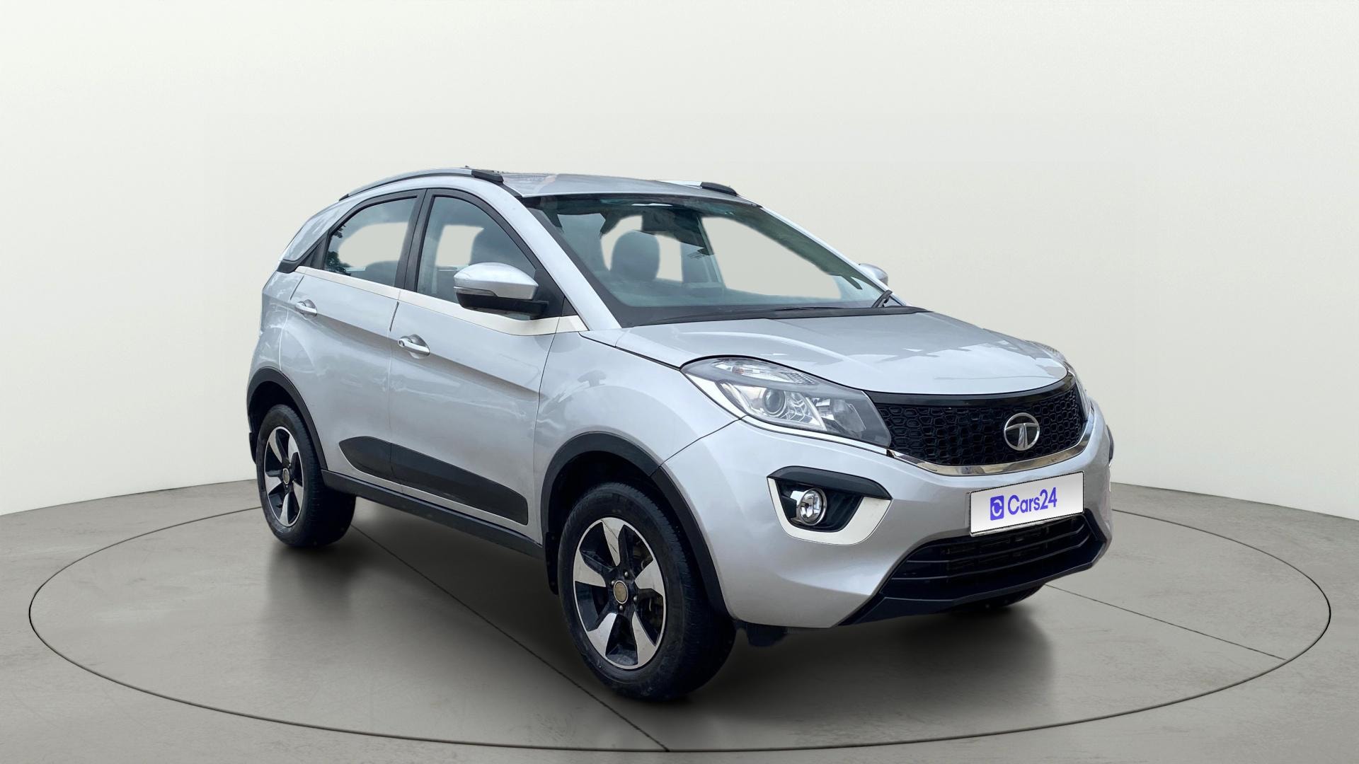 View 2019 Tata Nexon Revotron XE Image 22 Used 2019 Tata Nexon Revotron XE Image 22