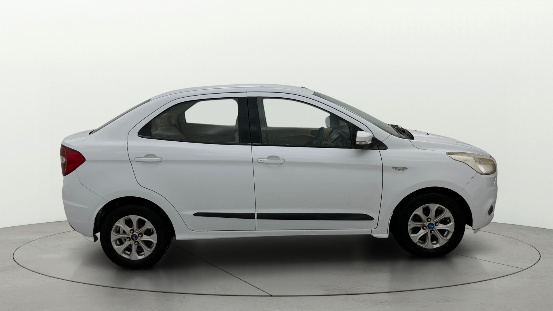 View 2015 Ford Figo Aspire 1.2P Ambiente MT BS IV Image 8 Used 2015 Ford Figo Aspire 1.2P Ambiente MT BS IV Image 8