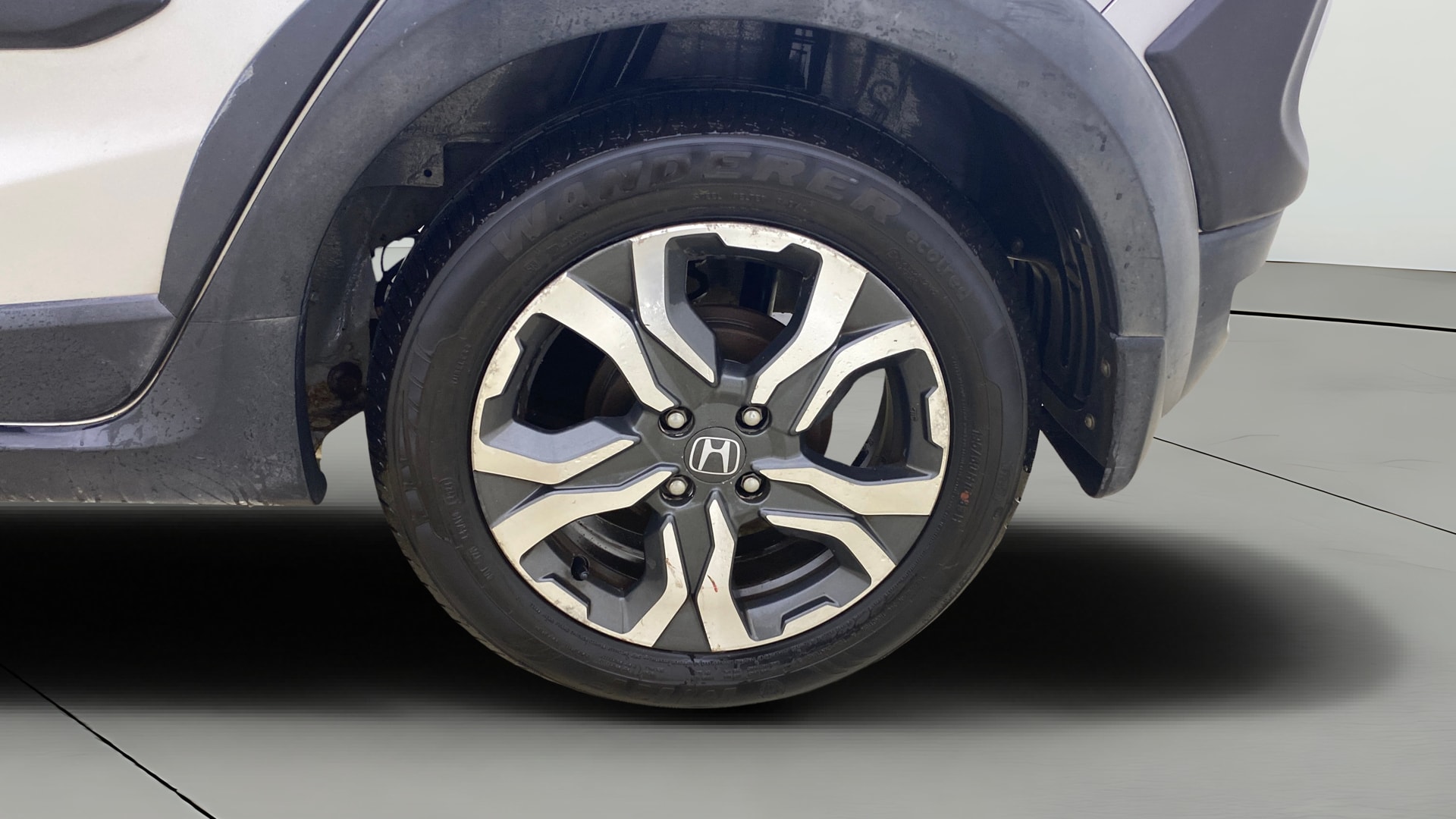 View 2017 Honda WR-V S MT Diesel Edge Edition Image 7 Used 2017 Honda WR-V S MT Diesel Edge Edition Image 7