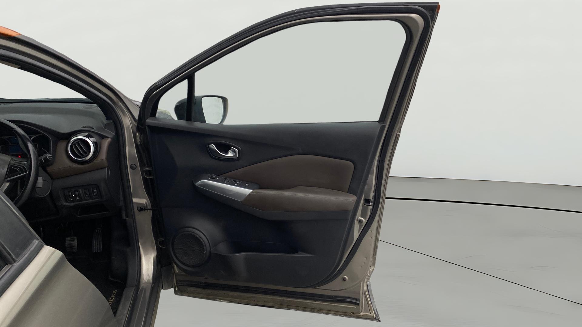 Used 2019 Nissan Kicks Used 2019 Nissan Kicks