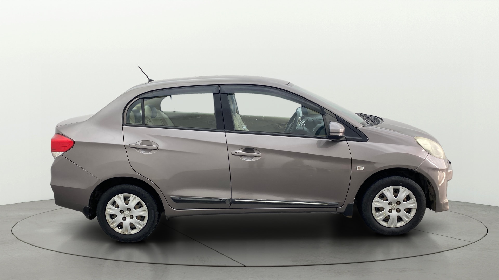 View 2016 Honda Amaze E MT Petrol BS IV Image 8 Used 2016 Honda Amaze E MT Petrol BS IV Image 8