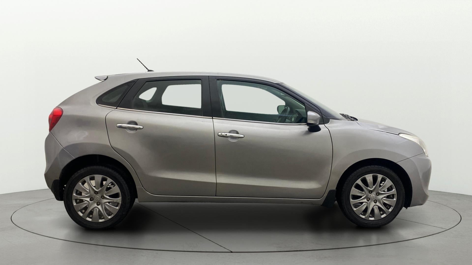 View 2017 Maruti Suzuki 1000 Base Variant Image 8 Used 2017 Maruti Suzuki 1000 Base Variant Image 8