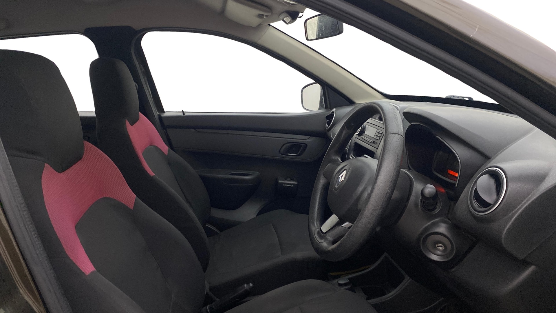 View 2018 Renault Kwid RXL 1.0 AMT BS IV Image 16 Used 2018 Renault Kwid RXL 1.0 AMT BS IV Image 16