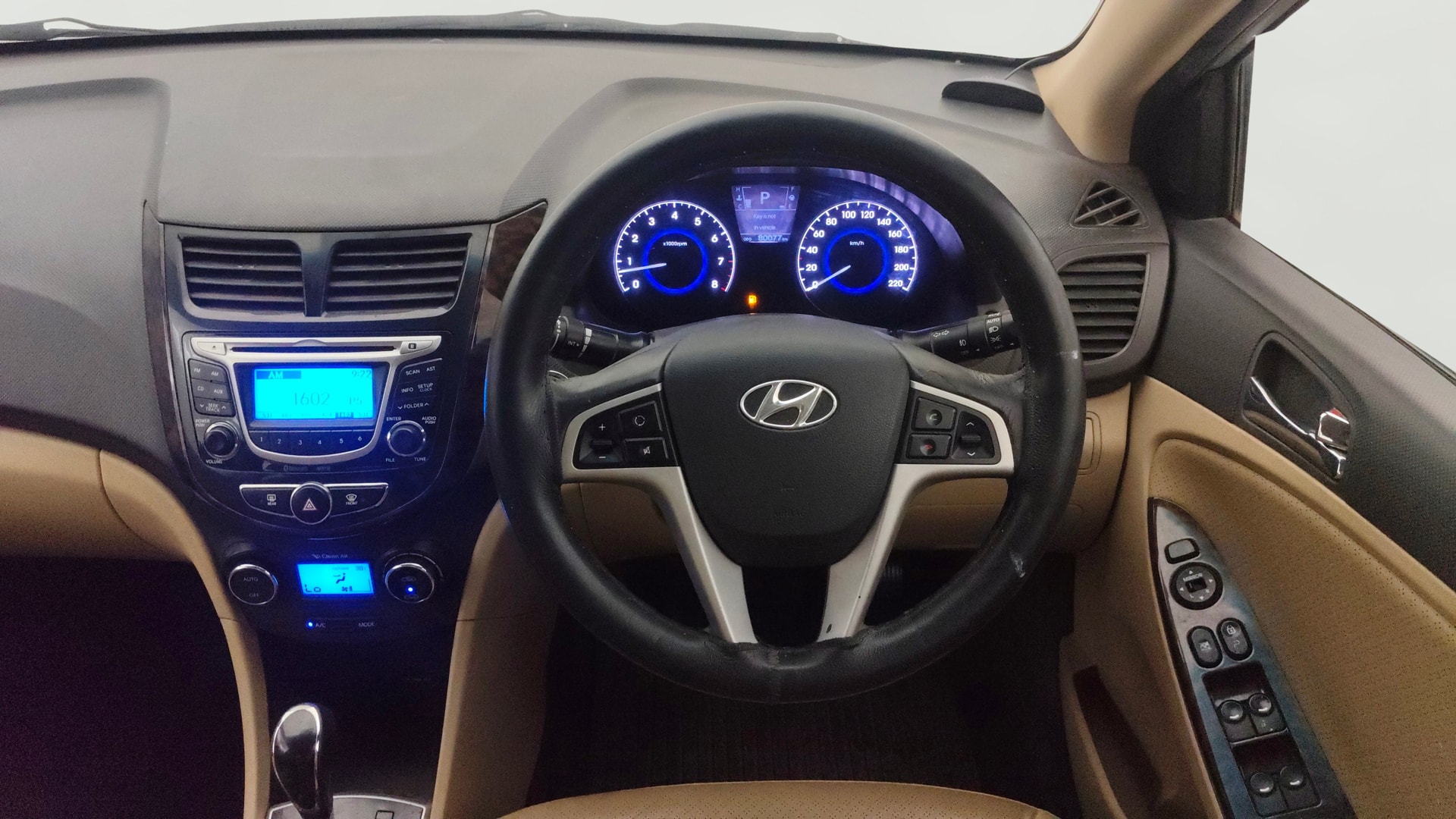 View 2013 Hyundai Fluidic Verna 1.6 VTVT SX AT Image 20 Used 2013 Hyundai Fluidic Verna 1.6 VTVT SX AT Image 20