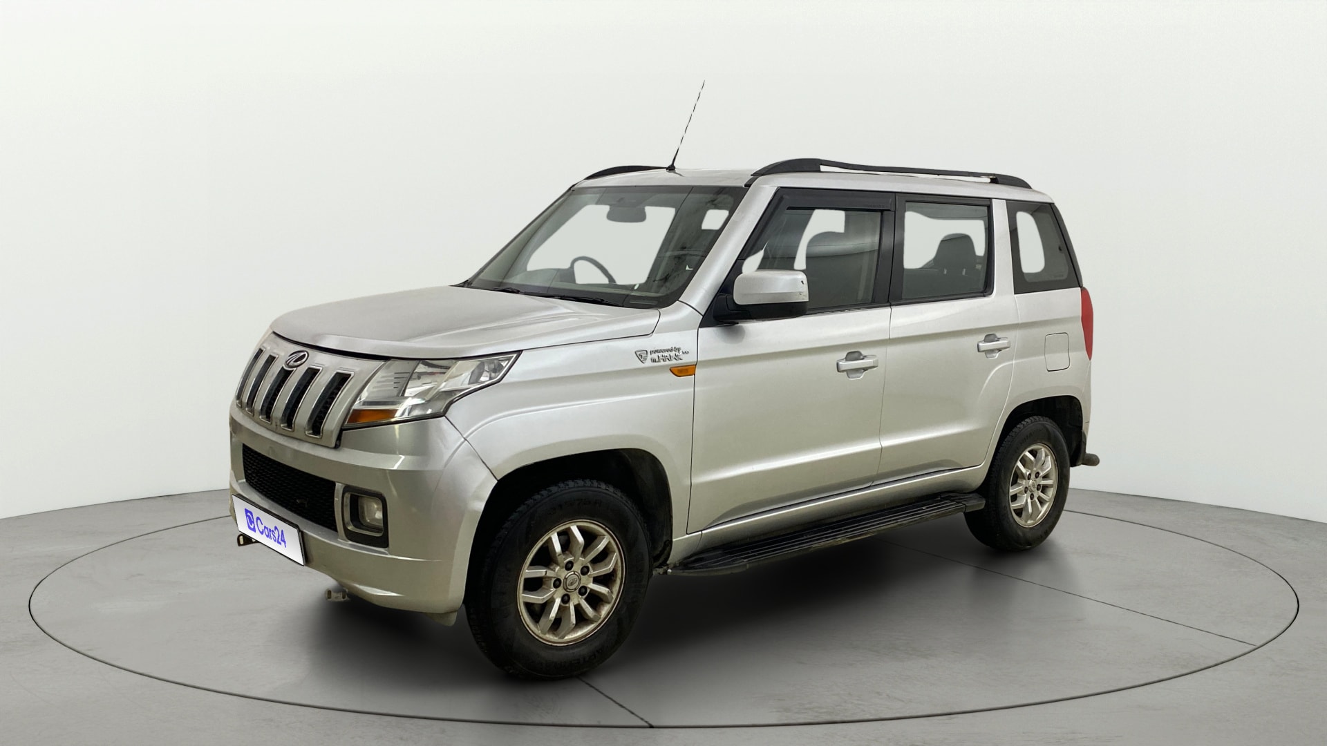 View 2017 Mahindra TUV300 T8 Image 21 Used 2017 Mahindra TUV300 T8 Image 21