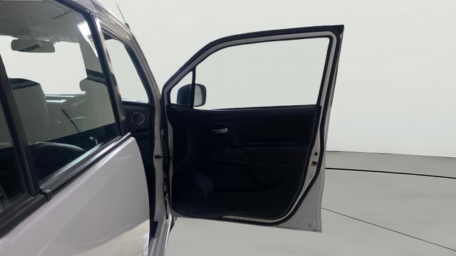 View Maruti Suzuki Stingray Image 44 Used Maruti Suzuki Stingray Image 44