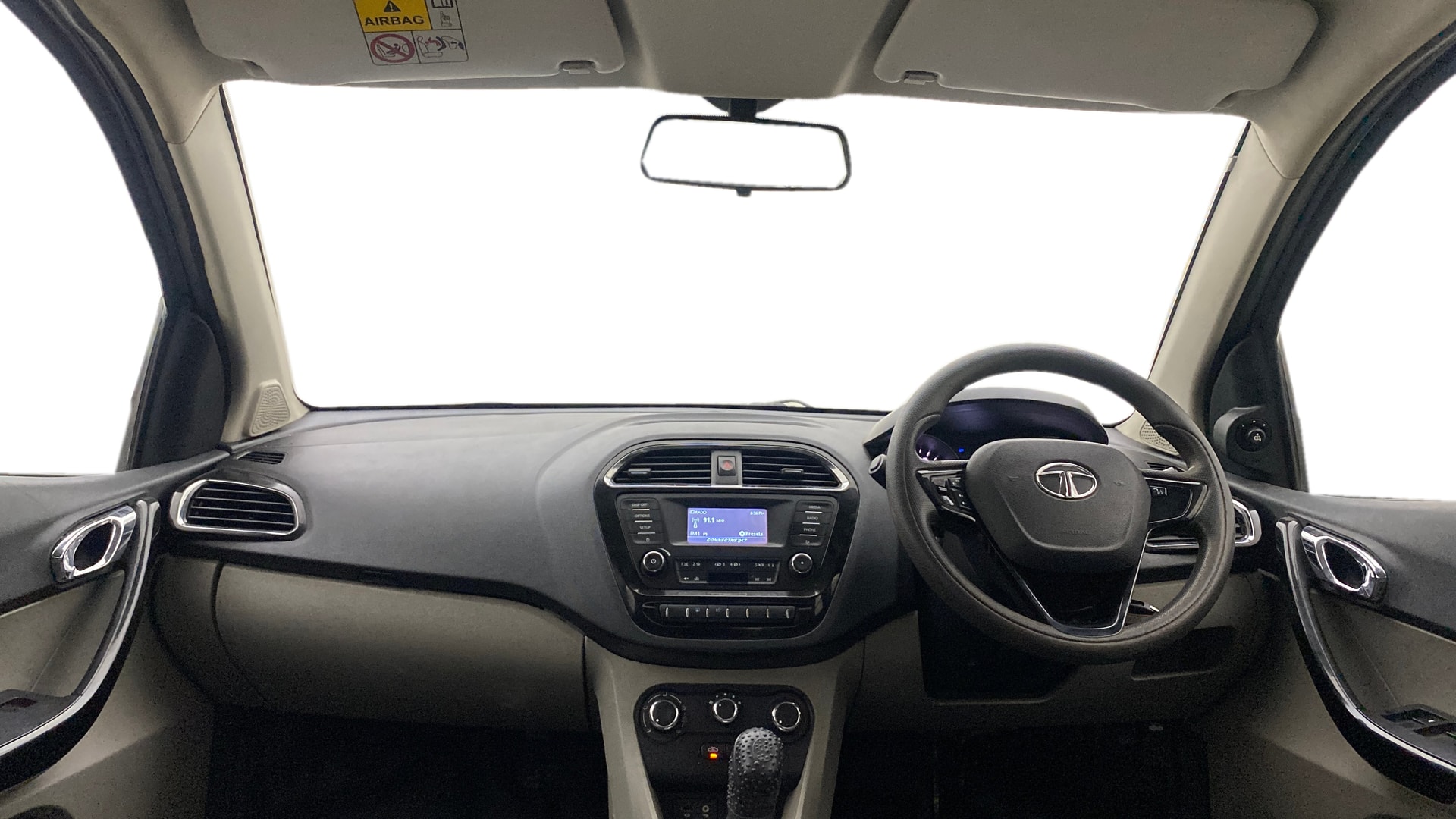 View 2018 Tata Tiago Revotorq XB Image 15 Used 2018 Tata Tiago Revotorq XB Image 15