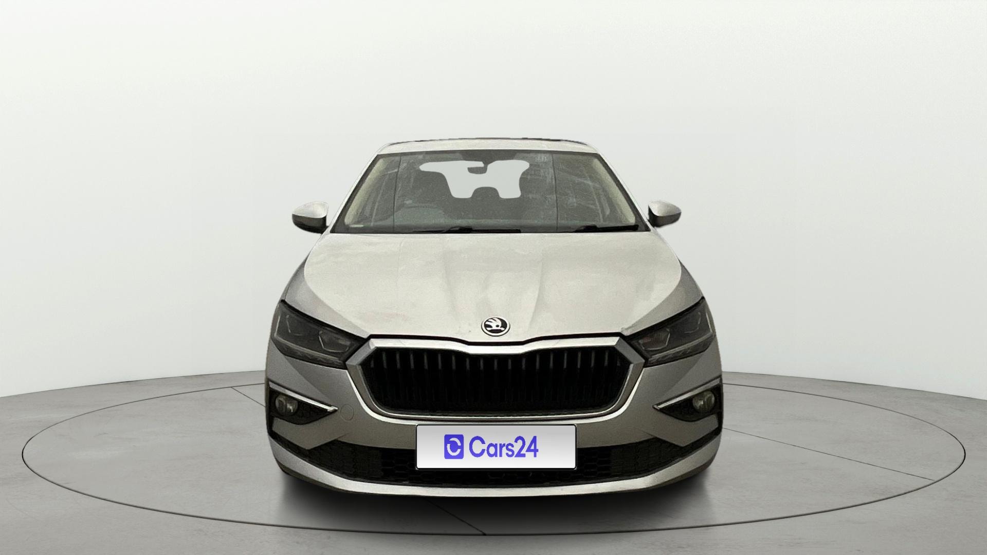 View 2022 Skoda Slavia Style 1.0 TSI MT Image 1 Used 2022 Skoda Slavia Style 1.0 TSI MT Image 1