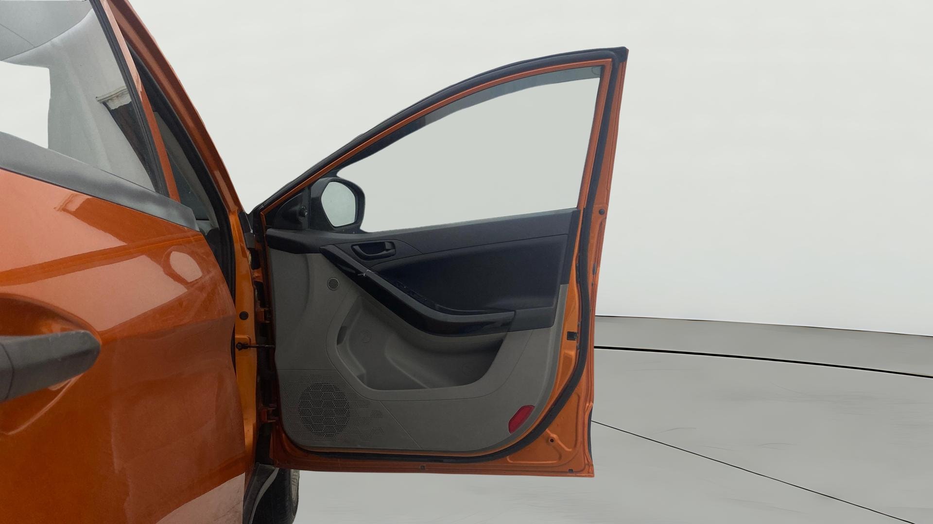 View 2019 Tata Nexon Revotron XM Image 43 Used 2019 Tata Nexon Revotron XM Image 43