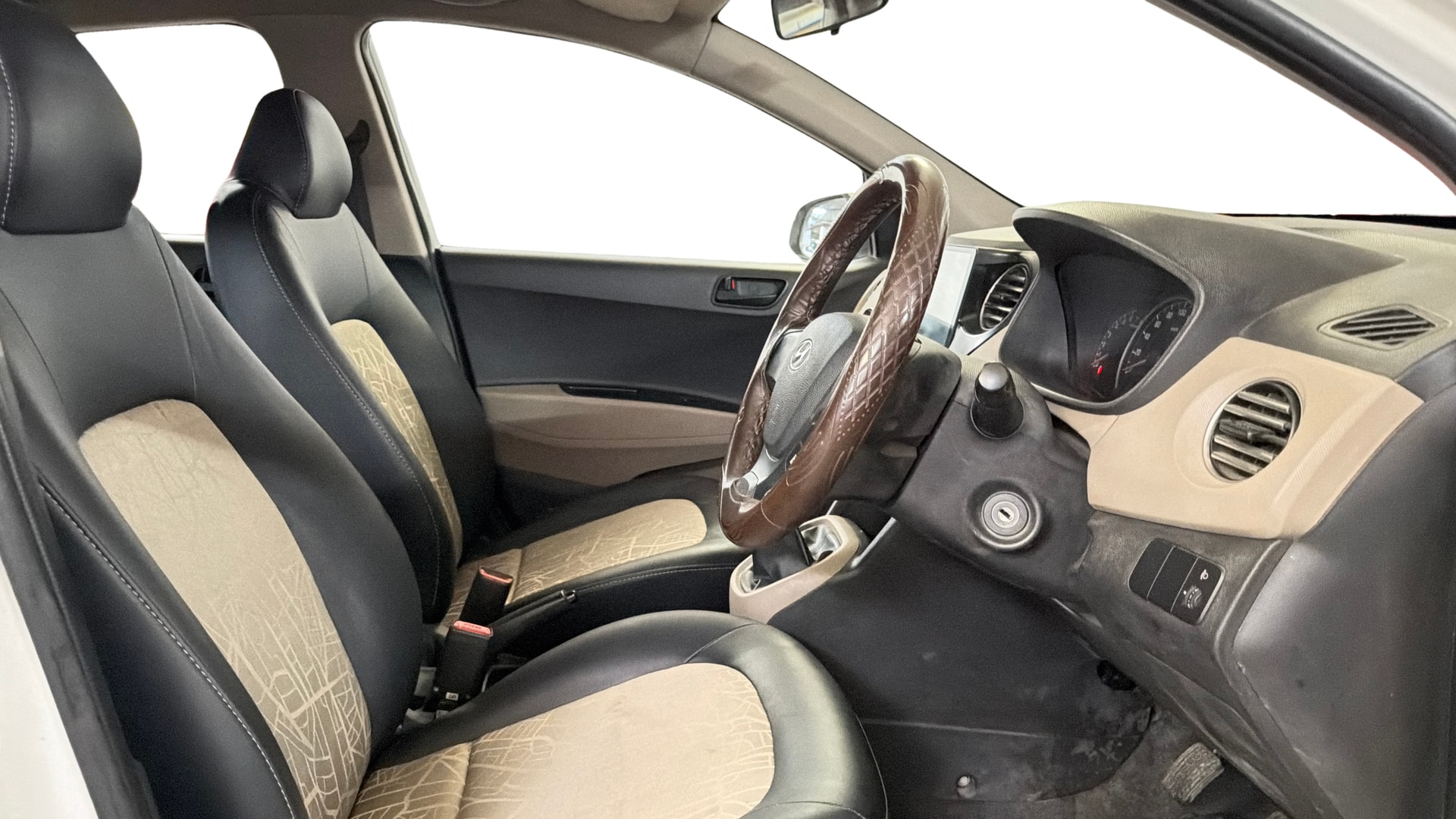 View 2017 Hyundai Grand i10 Magna 1.2 Kappa VTVT Image 26 Used 2017 Hyundai Grand i10 Magna 1.2 Kappa VTVT Image 26