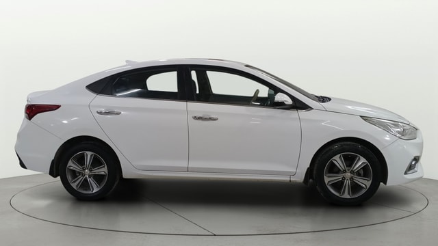 View Hyundai Verna Image 9 Used Hyundai Verna Image 9