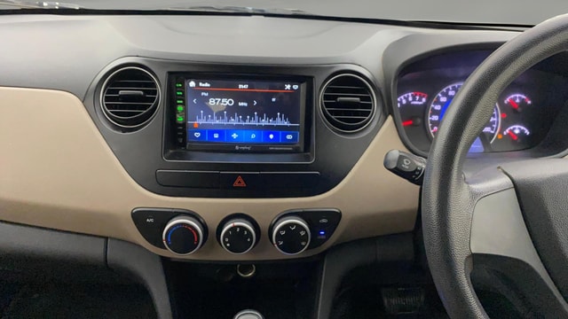 View Hyundai Grand i10 Image 17 Used Hyundai Grand i10 Image 17