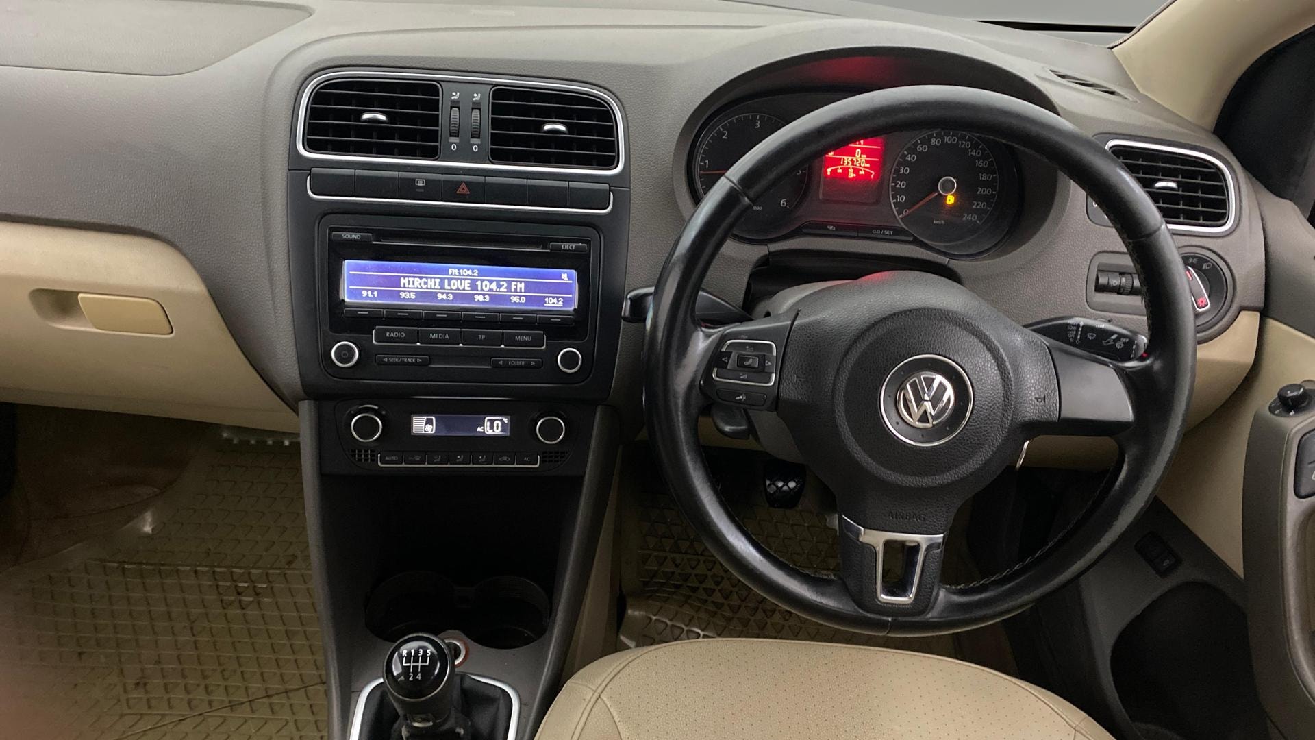 View 2013 Volkswagen Vento 1.2 L TSI Comfortline Petrol AT Image 20 Used 2013 Volkswagen Vento 1.2 L TSI Comfortline Petrol AT Image 20