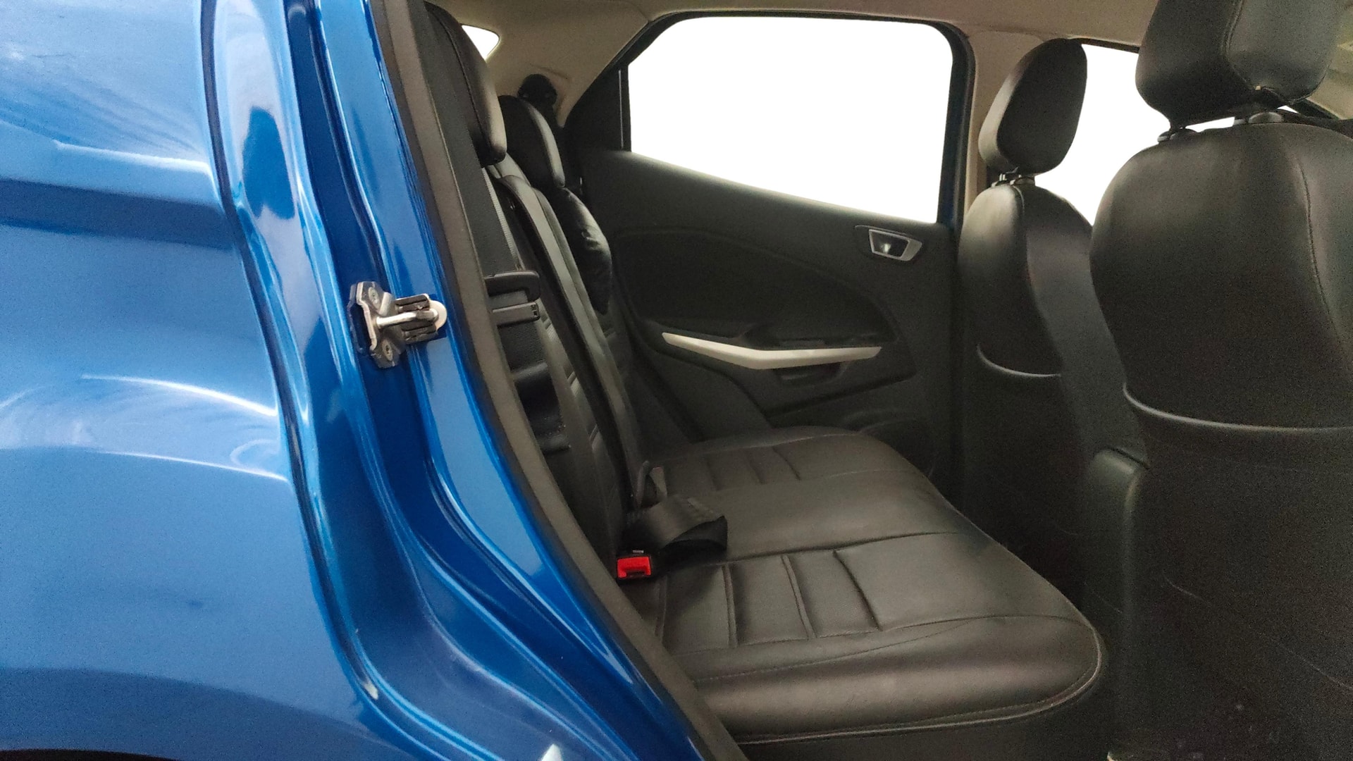 View 2018 Ford EcoSport 1.5 TDCi Diesel Ambiente BS IV Image 29 Used 2018 Ford EcoSport 1.5 TDCi Diesel Ambiente BS IV Image 29