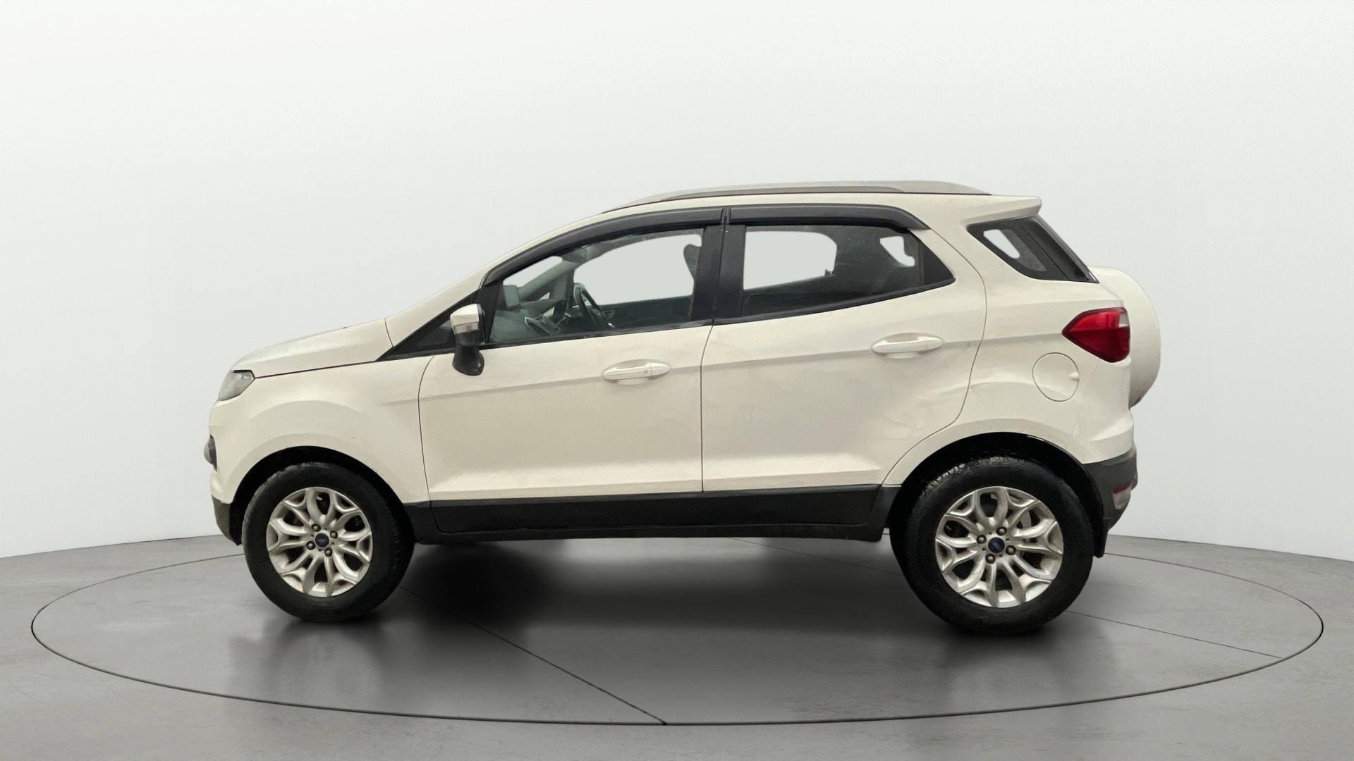 View 2017 Ford EcoSport 1.5 TDCi Diesel Ambiente BS IV Image 5 Used 2017 Ford EcoSport 1.5 TDCi Diesel Ambiente BS IV Image 5
