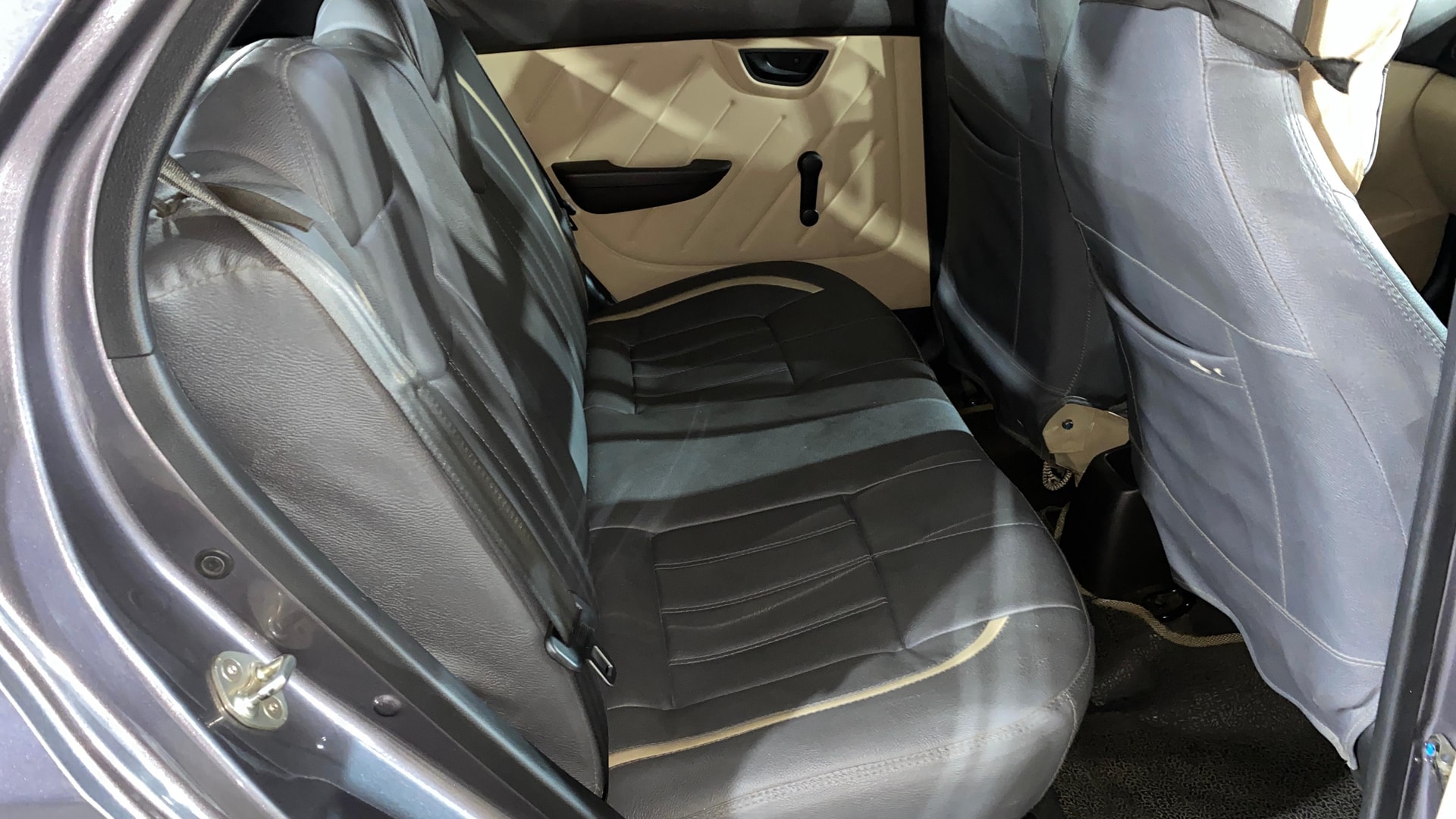 View 2018 Hyundai EON Era Plus Image 28 Used 2018 Hyundai EON Era Plus Image 28