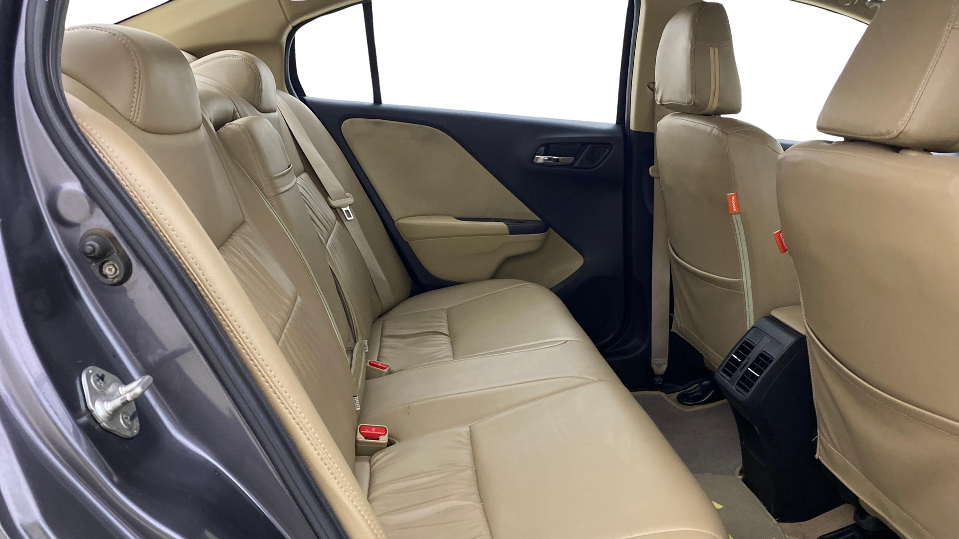 View 2018 Honda City ZX MT Diesel Anniversary Edition Image 29 Used 2018 Honda City ZX MT Diesel Anniversary Edition Image 29