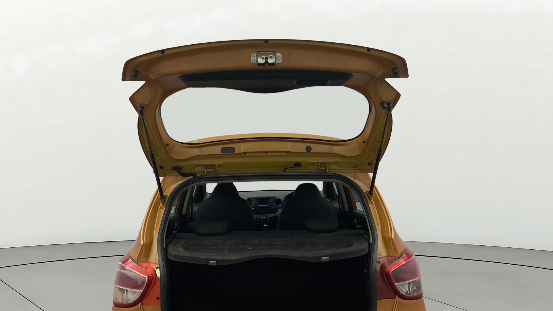 View 2014 Hyundai Grand i10 Asta AT 1.2 Kappa VTVT Image 16 Used 2014 Hyundai Grand i10 Asta AT 1.2 Kappa VTVT Image 16