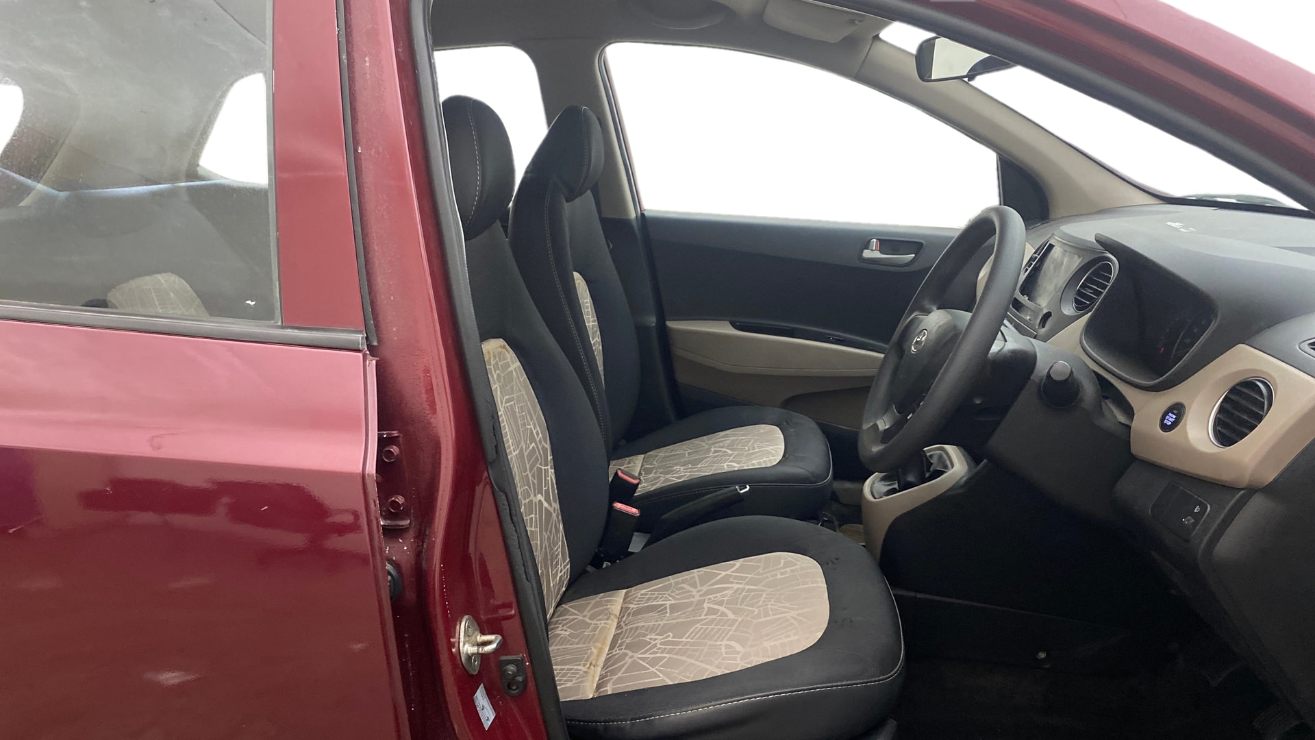 View 2014 Hyundai Grand i10 Sportz 1.2 Kappa Image 26 Used 2014 Hyundai Grand i10 Sportz 1.2 Kappa Image 26