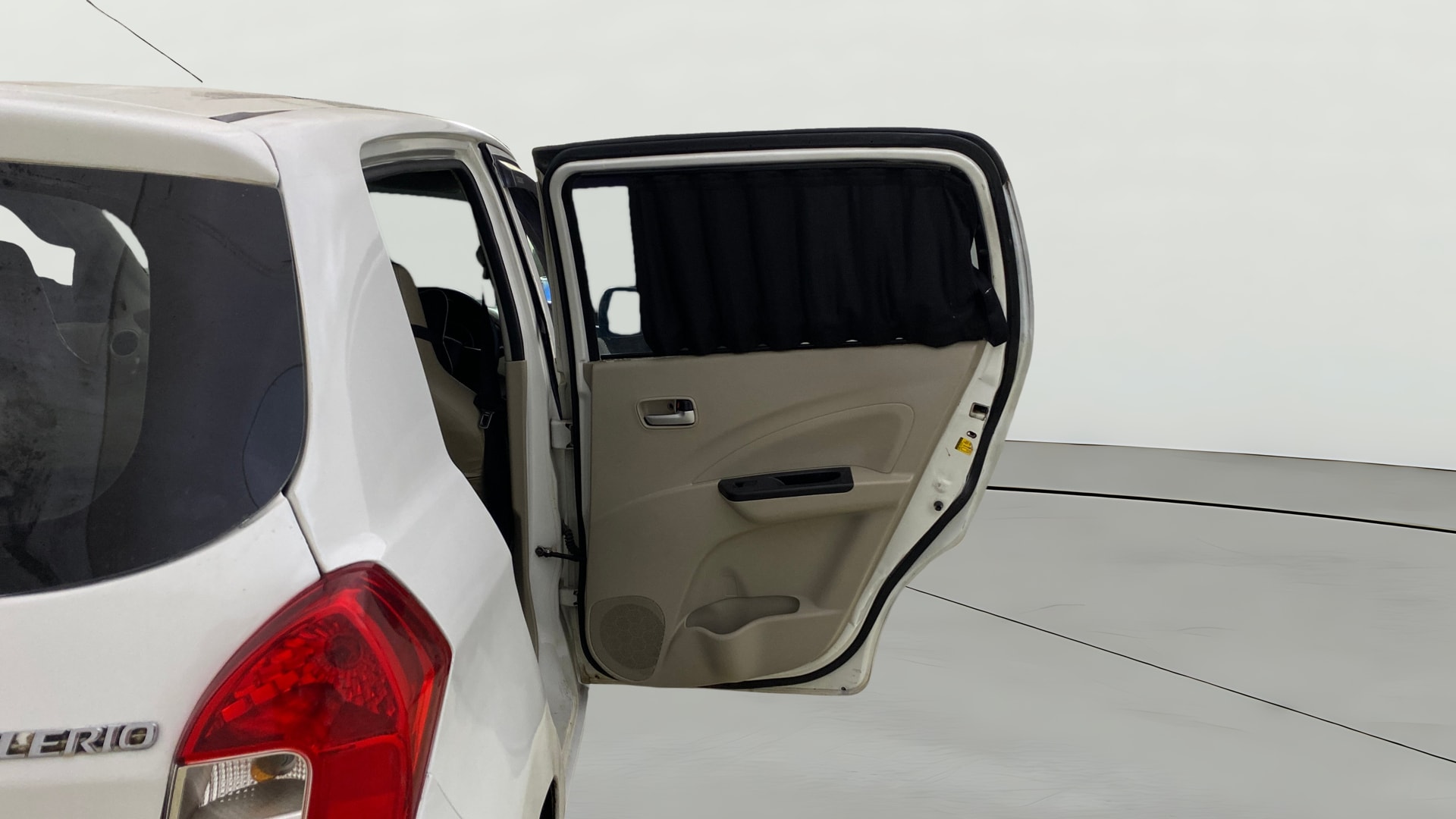 View 2020 Maruti Suzuki 1000 Base Variant Image 7 Used 2020 Maruti Suzuki 1000 Base Variant Image 7
