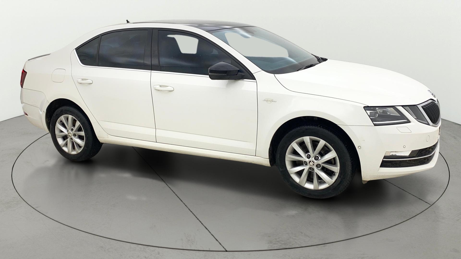 View 2018 Skoda Octavia 1.8 Style Plus TSI AT Image 23 Used 2018 Skoda Octavia 1.8 Style Plus TSI AT Image 23