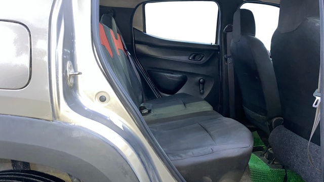 View Renault Kwid Image 38 Used Renault Kwid Image 38