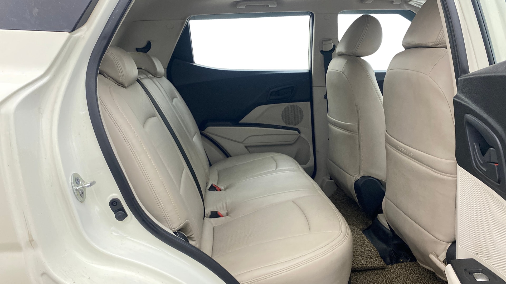 Used 2023 Mahindra XUV300 Used 2023 Mahindra XUV300