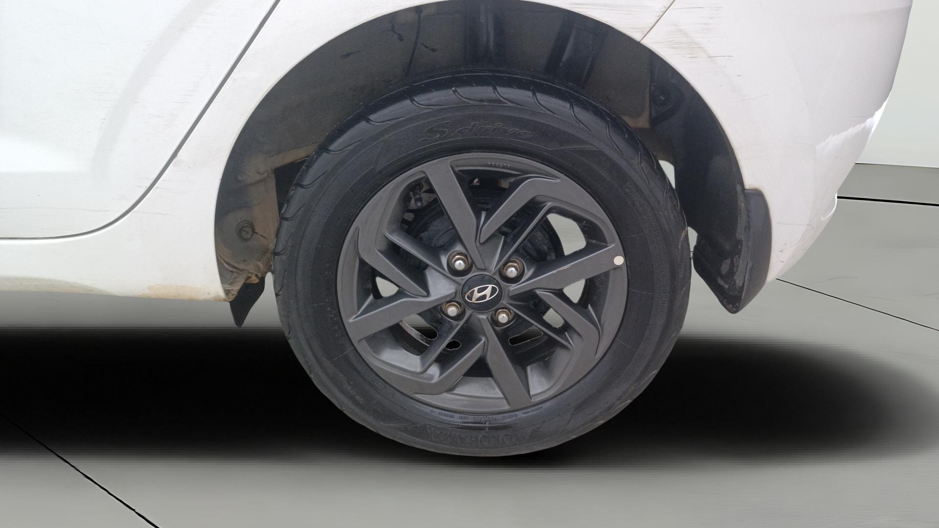 View 2020 Hyundai Grand i10 Nios Sportz Petrol AMT Image 7 Used 2020 Hyundai Grand i10 Nios Sportz Petrol AMT Image 7