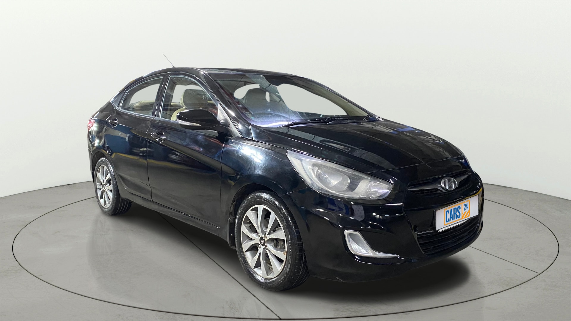 View 2015 Hyundai Fluidic Verna 1.4 VTVT CX Image 21 Used 2015 Hyundai Fluidic Verna 1.4 VTVT CX Image 21