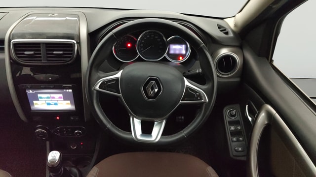 View Renault Duster Image 20 Used Renault Duster Image 20