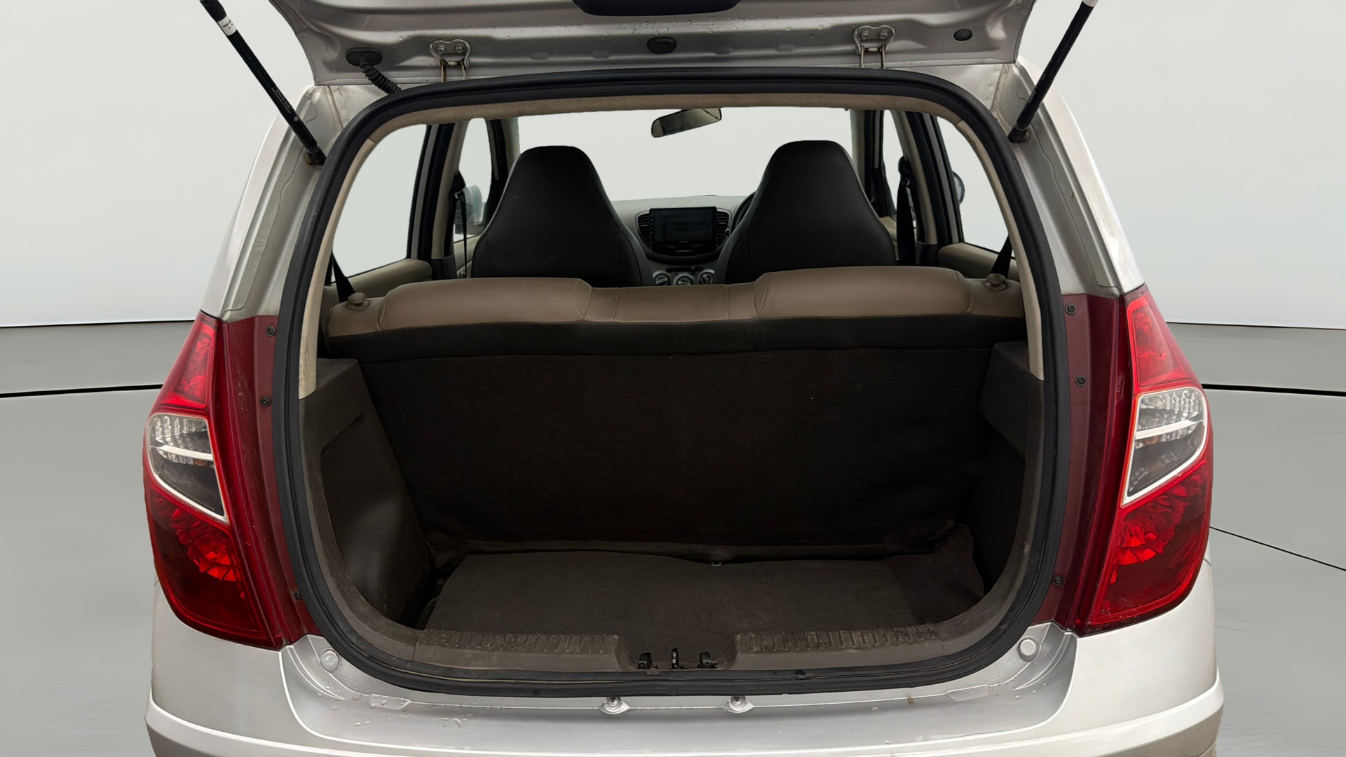 View 2016 Hyundai i10 1.2 Magna MT Image 37 Used 2016 Hyundai i10 1.2 Magna MT Image 37