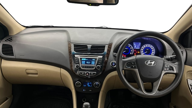 View Hyundai Fluidic Verna Image 15 Used Hyundai Fluidic Verna Image 15