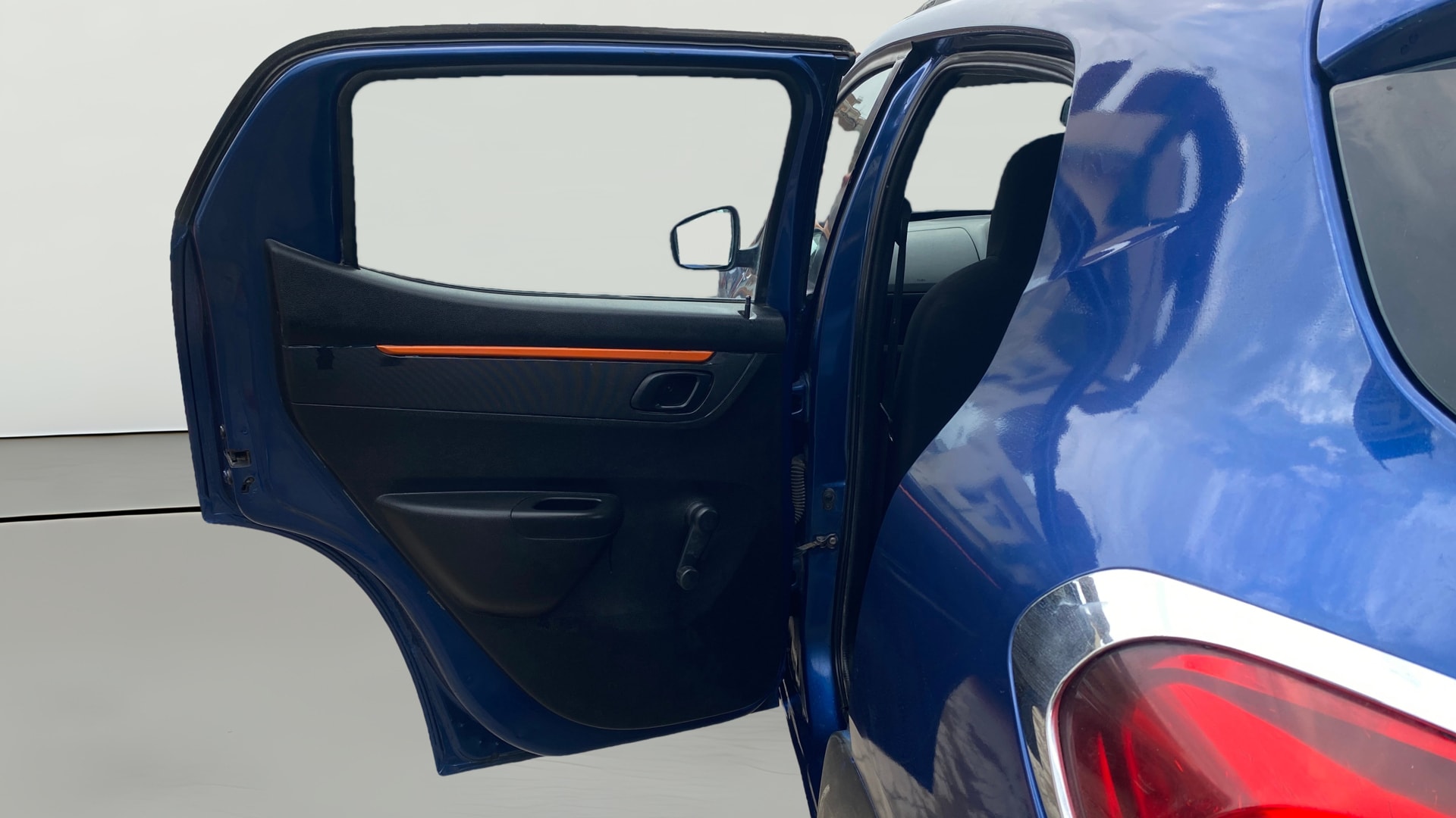 View 2017 Renault Kwid RXT 1.0 Driver Airbag Option Image 22 Used 2017 Renault Kwid RXT 1.0 Driver Airbag Option Image 22