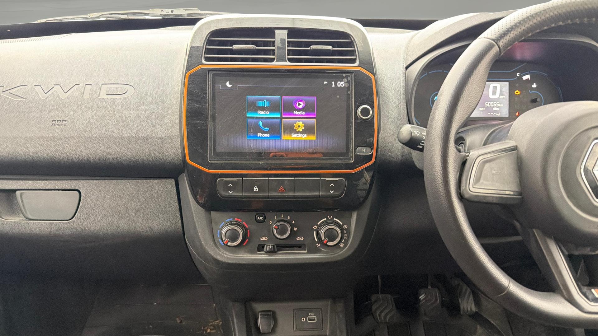 View 2020 Renault Kwid Climber (O) Image 17 Used 2020 Renault Kwid Climber (O) Image 17