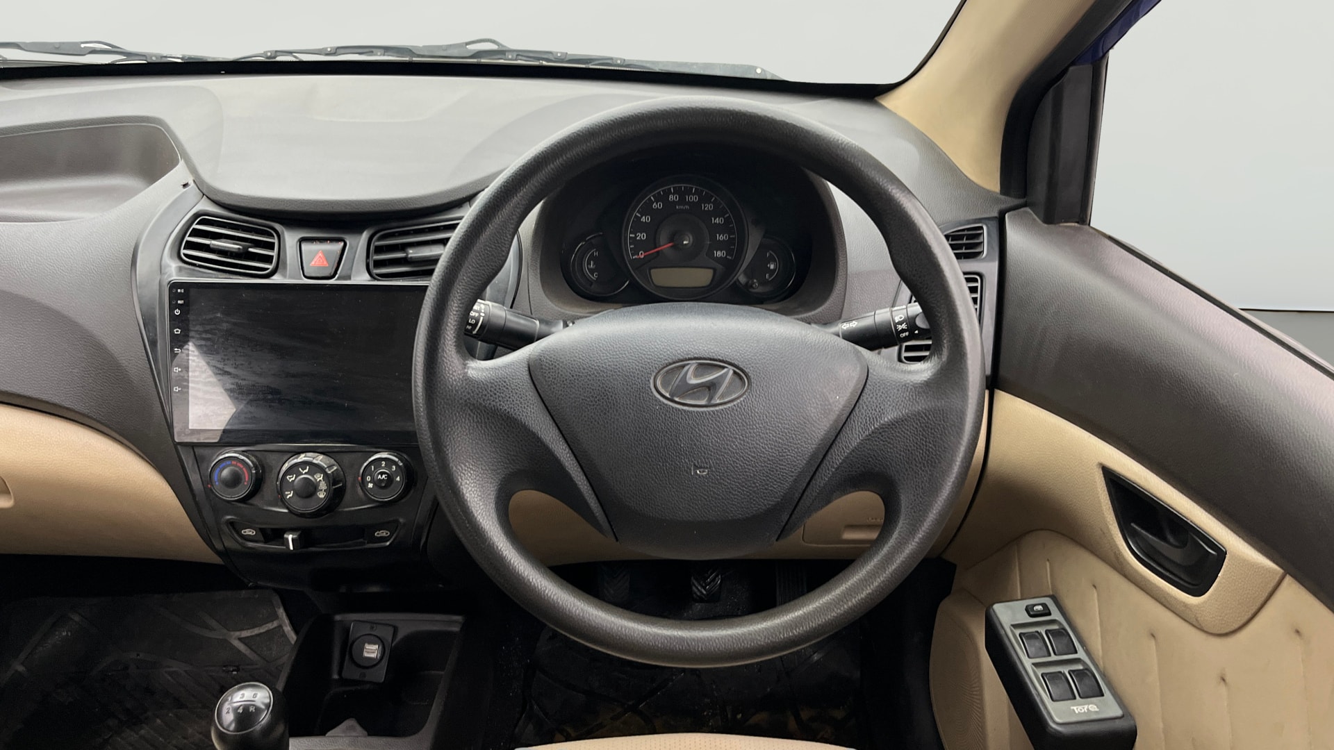 View 2014 Hyundai EON D-Lite Plus Image 20 Used 2014 Hyundai EON D-Lite Plus Image 20