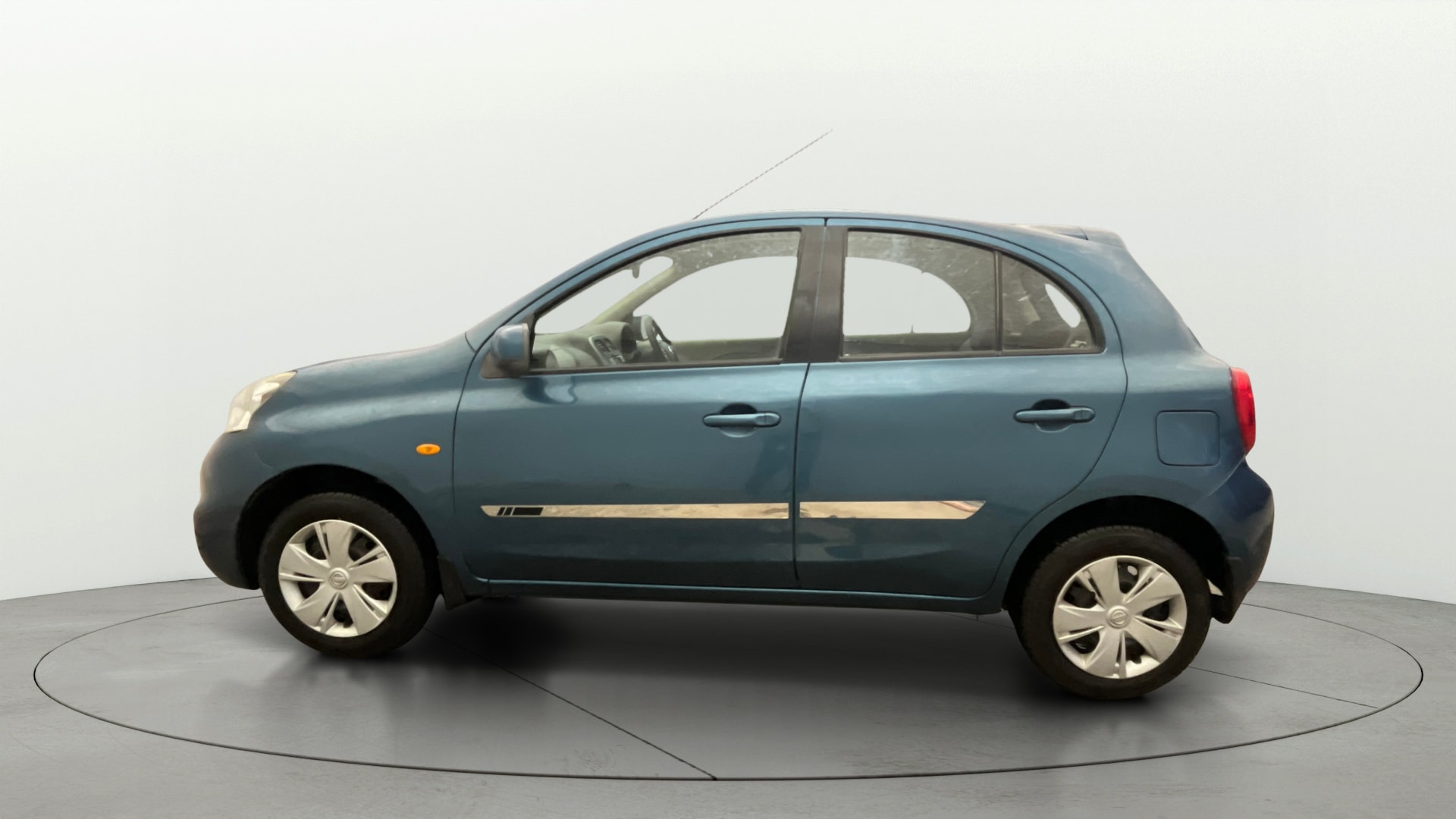 View 2016 Nissan Micra XL (CVT) Image 5 Used 2016 Nissan Micra XL (CVT) Image 5