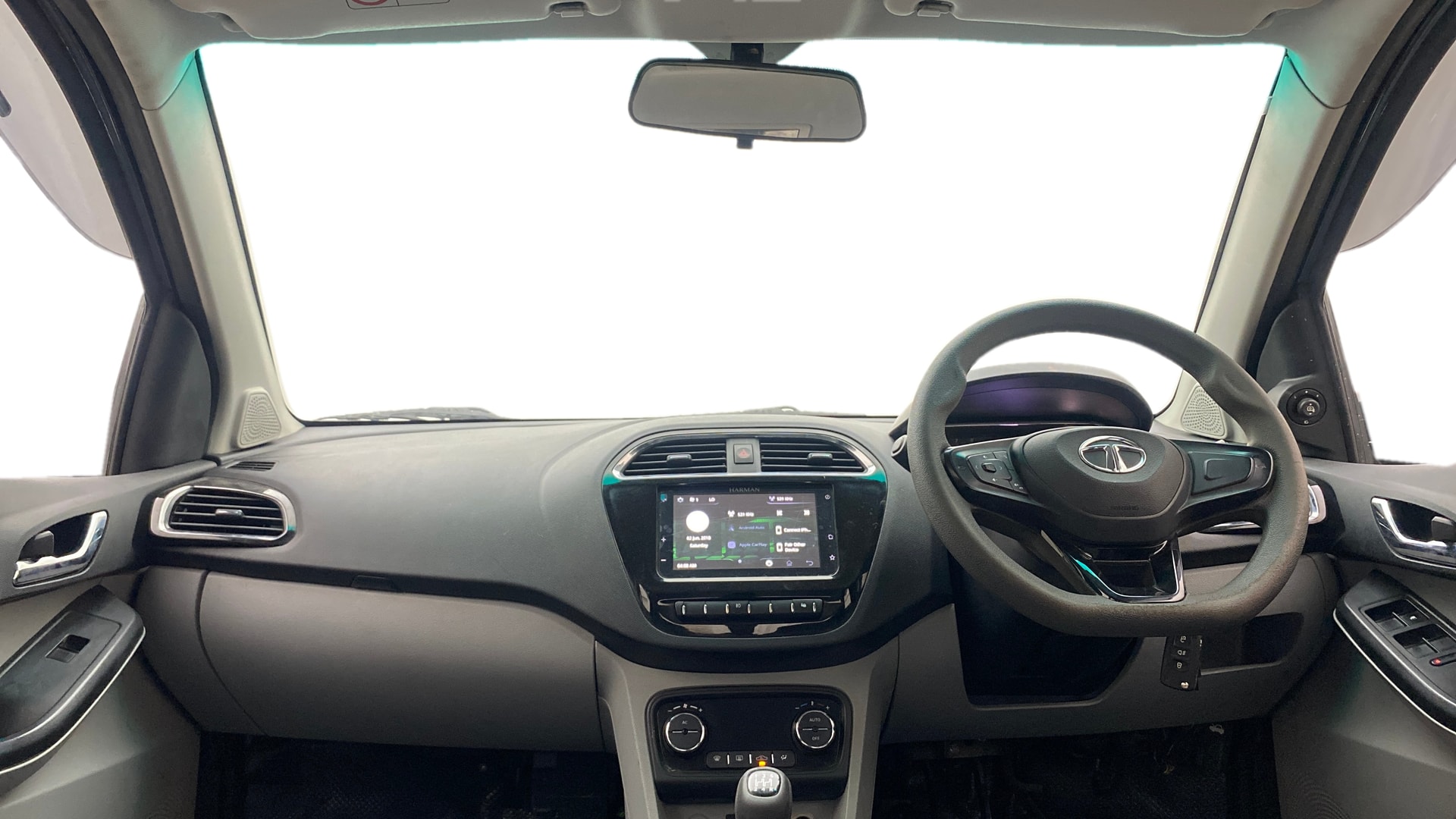 View 2021 Tata Tiago Revotorq XB Image 15 Used 2021 Tata Tiago Revotorq XB Image 15