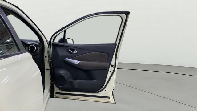 View Nissan Kicks Image 47 Used Nissan Kicks Image 47